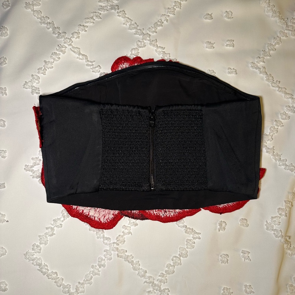 Alice + Olivia Black Top with Red Floral Design - Picture 3 of 7